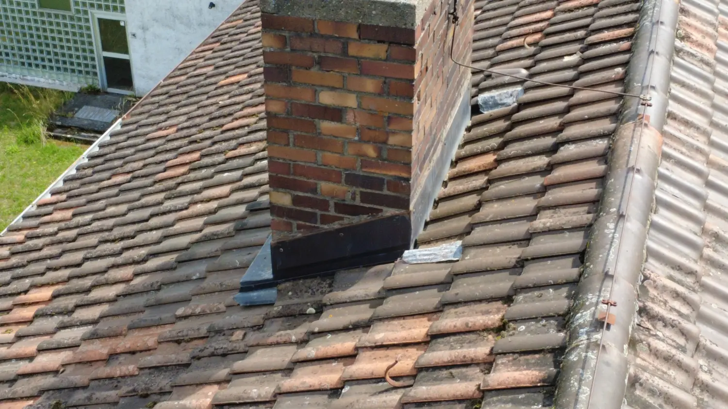 Sachverständigenbüro Bamberg – Drohnenfotografie von Immobilien Flachdachgutachten 